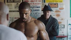 Edzőként helytálló tanácsokkal talál be mind lelki, mind fizikai hozzáállás terén, nagypapaként pedig. Creed Apollo Fia Filmkritika Gamekapocs