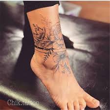 I wonder if the owner of these is a sprinter or some other kind of track simple put this is a lion. 40 Gorgeous And Stunning Ankle Floral Tattoo Ideas For Your Inspiration Women Fashion Lifestyle Blog Shinecoco Com