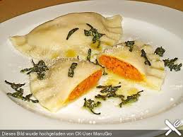 Kurbis Ravioli Von Monika Chefkoch Ravioli Rezept Ravioli Rezepte