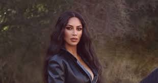 The young indiana jones chronicles is an american television series that aired on abc from march 4, 1992, to july 24, 1993. Kim Kardashian Looks Like A Young Catherine Zeta Jones As She Rides Horse To Plug Perfume The National