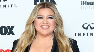 Kelly Clarkson Talks Daytime Show Move to New York, Broadway Project