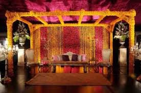 Marigold Will Remain Favourite Pakistani Wedding Stage Mehndi Stage Mehndi Stage Decor