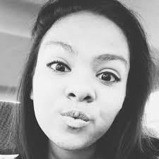 Savanna Mueller (@multiculturish)