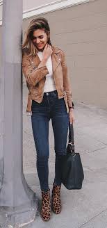 Calça Jeans E Jaqueta De Couro Como Atualizar O Look Com Calca Skinny Guita Moda Jaqueta De Couro Marrom Look Fashion Look Blazer