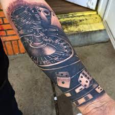 Here you will find a wide variety of dice tattoos that will suit both men and women. Gambling Dice Tattoo Designs Tattoo