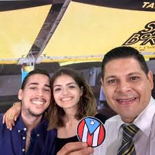 Ayer estuvimos en Noticentro al Amanecer en Wapa😎 ¡Gracias a to' el equipo  de @noticentrowapa por la invitación al programa y la oportunidad! 💛  #100PReBORICUA • • • #salonboricua #stickersboricuas #boristickers  #boricuastickers #