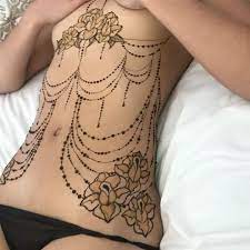 Britney spears debuted henna tattoos covering her whole body in a new instagram post. Jasmine Amazing Gothess Jasmine On Instagram Swipe Before During And 24 Hours After The Shoot Model Brian Body Tattoo Design Full Body Henna Tattoos
