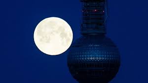 Am eindrucksvollsten, wenn der mond am horizont aufgeht. Interview Super Mond Geht Am Mittwoch Uber Berlin Und Brandenburg Auf Rbb24