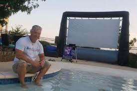 She was kept warm by the pool and also got chilled just right when her lover showed up and popped the cold bubbly all over her bubbly booty. Franchise Opportunity Blankettop Theater