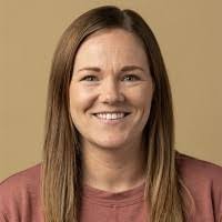 Carolyn Stevenson's Instagram, Twitter & Facebook