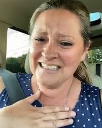 Lois Masterson's Instagram, Twitter & Facebook