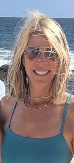 Hillary's Hound House, 781 Andersen Dr, San Rafael, CA 94901, US