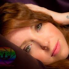 Amy Wonch's Instagram, Twitter & Facebook