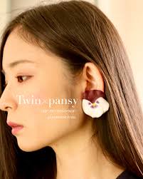 Twin×pansy ear accessory【white×purple】