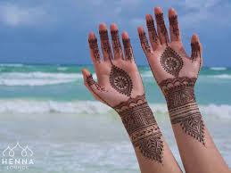 15 Simple Henna Tattoo Designs To Show Off In Warm Weather