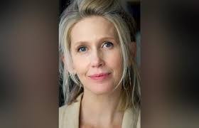 Monique Lane's Instagram, Twitter & Facebook