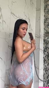 pandora kaaki bath - Busty porn pics