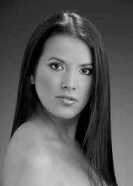 Holly Nicole Dodson, Mezzo-Soprano