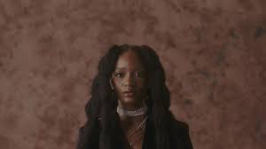 Oyinkansola sarah aderibigbe, known professionally as ayra starr, is a nigerian singer, songwriter and model. Ayra Starr Shares Poignant Video For Debut Ep Standout Ditr