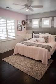 Pin By Aimee Le Lacheur On Interior Decorating Furnishing Woman Bedroom Girls Bedroom Grey Pink Bedroom Decor