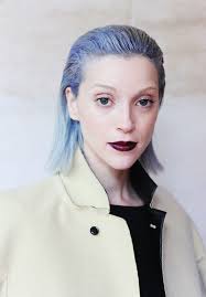 St Vincent Just Shared Some Pretty Sage Advice To Young Women When It Comes  To Confidence