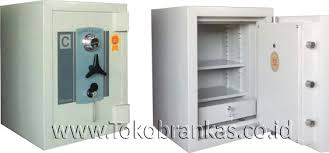 Dapatkan harga dan katalog nya dengan menghubungi kami. Jual Brankas Di Pamekasan Chubb Import Second Fire Proof Pabrik Brankas Berkualitas Harga Brankas Surabaya Tahan Api Standar Sni Pabrik Brankas Berkualitas Harga Brankas Surabaya Tahan Api Standar Sni