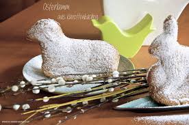 Ein Susses Osterlamm Aus Karottenkuchen Saftig Und Schell Zubereitet Wer Ein Gelingsicheres Rezept Brauc Karotten Kuchen Karottenkuchen Karottenkuchen Rezept