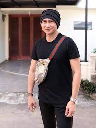 Before a solo career, anji was vocalist drive first. Anji Ungkap Kesedihan Saat Anak Didiagnosa Terkena Asd Showbiz Liputan6 Com