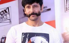 Vikram Goes For Kamal S Thevar Magan Look The Hindu A few months back, kamal had said that a sequel to thevar magan, directed by ace bharathan now, speculation is running high that kamal would wield the megaphone for thevar magan 2.