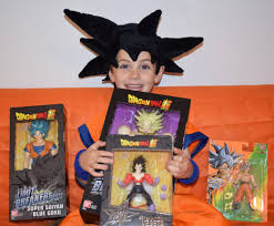 Doragon bōru) is a japanese anime television series produced by toei animation.it is an adaptation of the first 194 chapters of the manga of the same name created by akira toriyama, which were published in weekly shōnen jump from 1984 to 1995. New Dragon Ball Figures From Bandai A Look At The New Limit Breaker And Dragon Stars Toys
