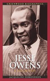 Jesse Owens: A Biography (Greenwood Biographies): Edmondson, Jacqueline:  9780313339882: Amazon.com: Books