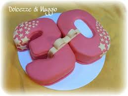 Torta Di Compleanno 30 Anni Torte Di Compleanno Torte Dolcetti