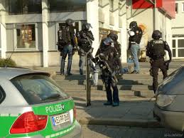 Schusse Im Zug Thema Auf All In De