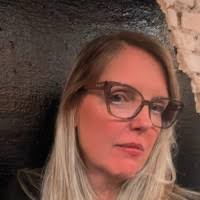 50+ perfis com “Daniela Guerreiro”