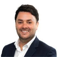 Steven Morando's Instagram, Twitter & Facebook