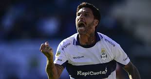¿Cuántos partidos pasaron para que Lucas Castro vuelva a ser titular en Gimnasia?