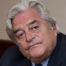 Un tanar escroc ii imita vocea la telefon si cere, in numele ei, sume de bani de la firme si oameni de afaceri. Emil Constantinescu Net Worth President