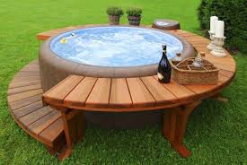 Construire Une Piscine Hors Sol En Bois Astuces Bricolage Jacuzzi Exterieur Terrasse Jacuzzi Construire Une Piscine