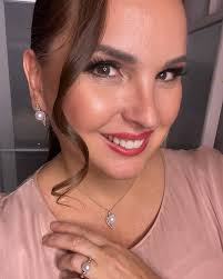 A Look to Remember This Ramadan ✨ Some styles just stay with you, and this  one is definitely a favorite! @maisondejoelleqatar created the most  stunning retro-inspired hair look—an elegant illusion of a