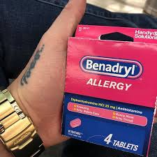 When Life Gets You Down Benadryl Lol Lax Dtw Hayfever Goodnight