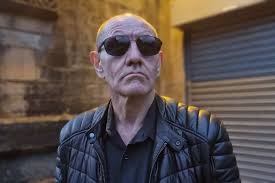 Ex-Scots drug trafficker returns to Spanish jail to play song for inmates