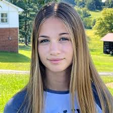 Rebecca Roller's Instagram, Twitter & Facebook