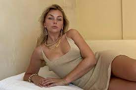 Self-Love and Beauty with Vivian Hoorn - TheCurvyMagazine