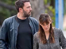 Jennifer garner was all smiles while picking up a bouquet of fresh flowers, amid her ex ben affleck's european getaway with jennifer lopez. Ben Affleck Jennifer Garner Ist Das Der Wahre Trennungsgrund Bunte De