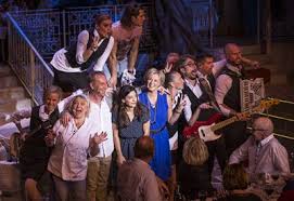 Björn ulvaeus in mamma mia. Zap Pr