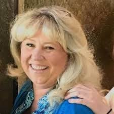 Alison Miner's Instagram, Twitter & Facebook