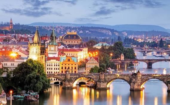 images?q=tbn:ANd9GcTwHmPpuaGtjgYwljcjeee27SeWkngZ54OvY4eQQJnf5KGyKSHMHbjx1Gy6&s=10 - ZLATA PRAGA