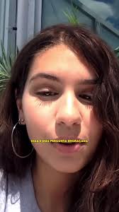 na verdade ela é brasileira!!! essa história de ser canadense e italiana é  só uma fachada🧘🏻‍♀️🧘🏻‍♀️ #alessiacara #fyp #viral @lucycsm