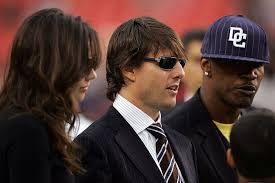That's the hollywood way. this new news comes as other media outlets step to the platelate with their reports of jamie foxx and katie holmes dating. Why Did Katie Holmes And Jamie Foxx Deny Their Relationship For Years