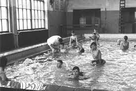 zwembad kapel foto s oude foto s foto